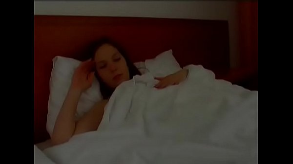 Nonton Sexy Teen Blows Old Dude thumbnail