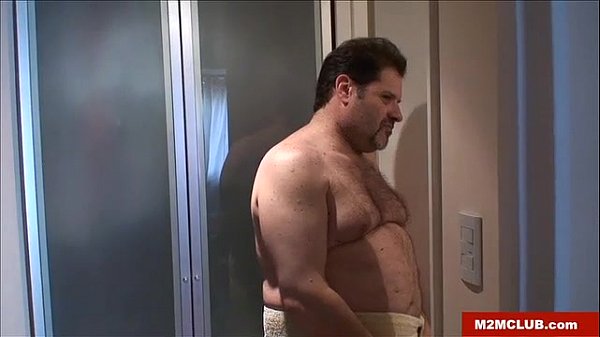 Play MP4 - Hung bear fucking