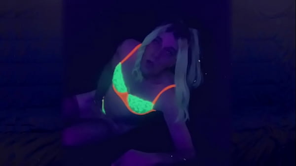 Sexy Slut Wants To Be Fucked thumbnail