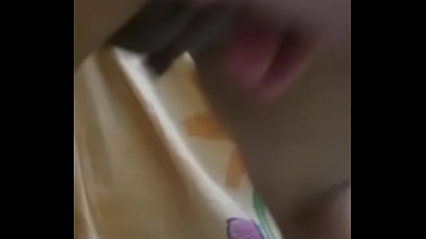 Play MP4 - gozando com dois dedos no cuzinho&comma; gostoso de mais