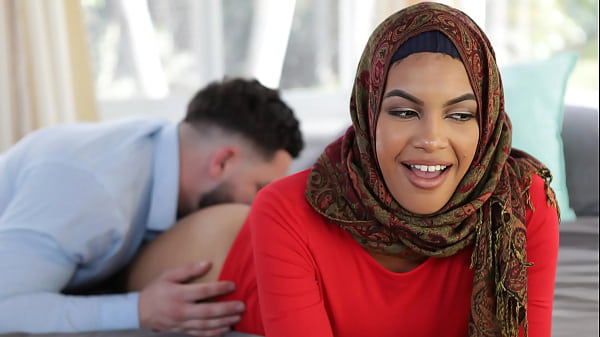 Stepbrother Teaching His Hijab_Stepsis_a Few Things About Pleasing a Man Hijablust