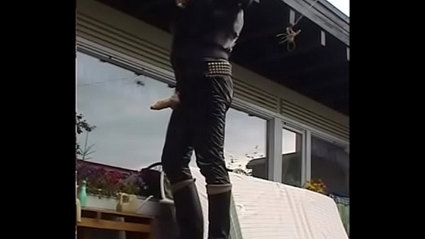 Roxina2004LadyBoyGardenSlut110704XXL.MPG