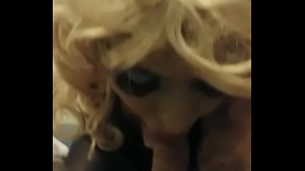 Play MP4 - Desi ladyboy slut sucking cock