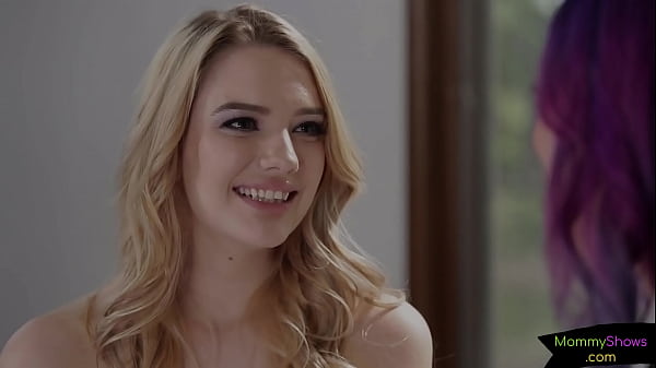 MILF_cougar orally pleasuringdyke teen