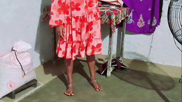 Play MP4 - Stepson Suddenly starts Touching his Busty Stepmom's Tits and Pussy in the Bus