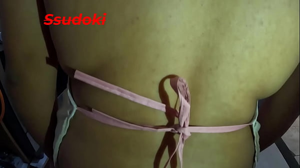 Mi Madrastra Me Quiso Hacer De Comer, Pero No Espero Que Fuera Ella La Comida, Comer Ese Enorme Culo Es Lo Que Queria, Y Me Complacio thumbnail