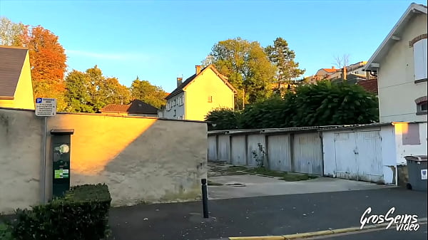 Nonton Amy Stone, Somptueuse Brune, Est Une Pro De La Branlette Espagnole thumbnail