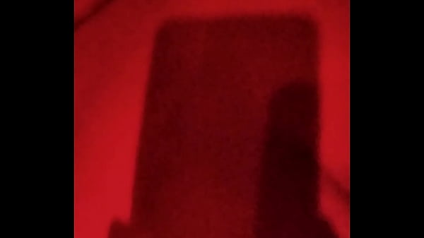 Comiendo rico con una joven 