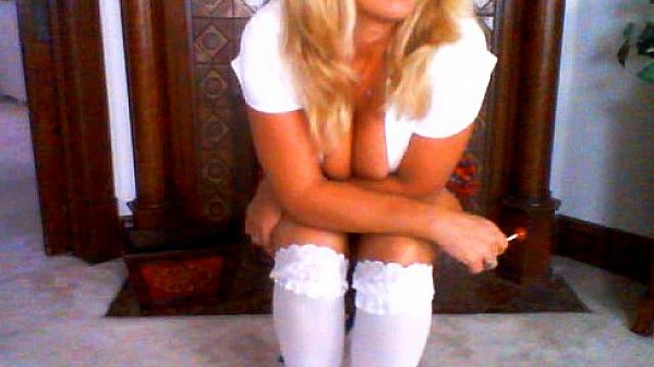 Horny Milf Plays 