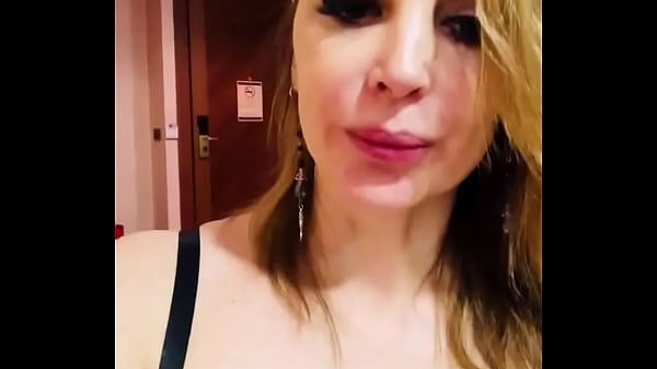 Wife Masturbate Pussy and Film it - Homemade 