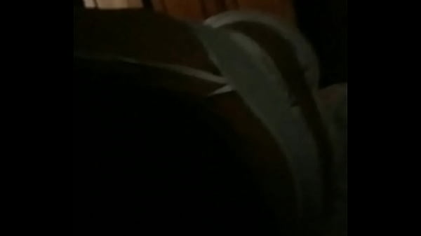 Se lambuzando toda na pica do novinho de ribeir&atilde;o preto