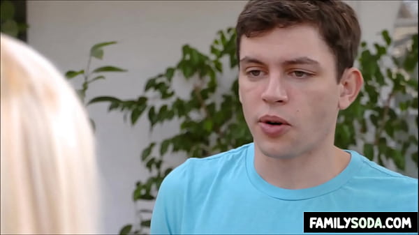 Play MP4 - Stepson helps Stepmom with stretching