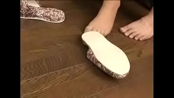 Play MP4 - 白いワンピースの爆乳人妻が襲われイキまくる（vol4）