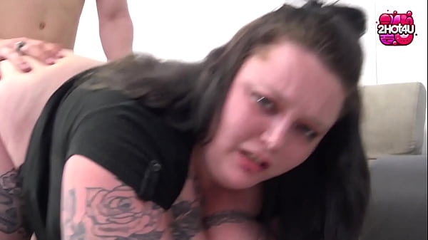 Play MP4 - Une femme ronde se fait d&eacute;monter le cul et elle aime &ccedil;a &excl;