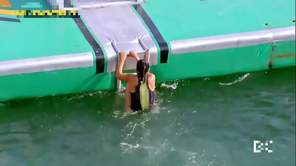 Nonton Cuatro Elementos Mostrando El Culo thumbnail