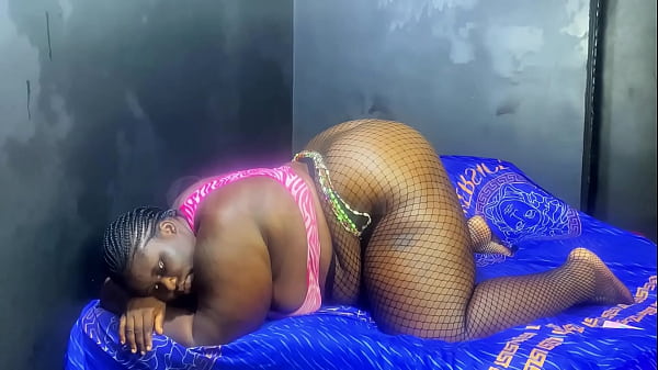 How To Fuck A Big Bhad Bitch Till She Cums Over N Over!! thumbnail