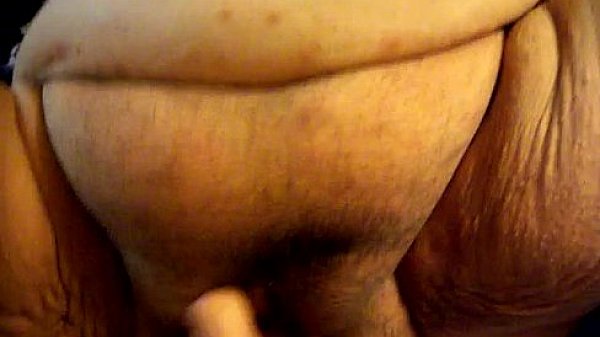 Pleasuring a real woman 