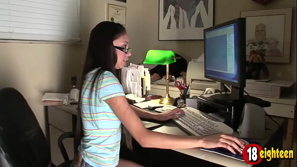 Alexis fucks herself