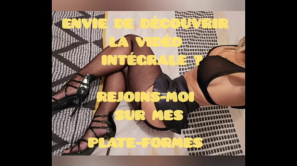 Nouvelle vid&eacute;o offerte &agrave; mes abonn&eacute;s "la chienne des trottoirs" viens voir 