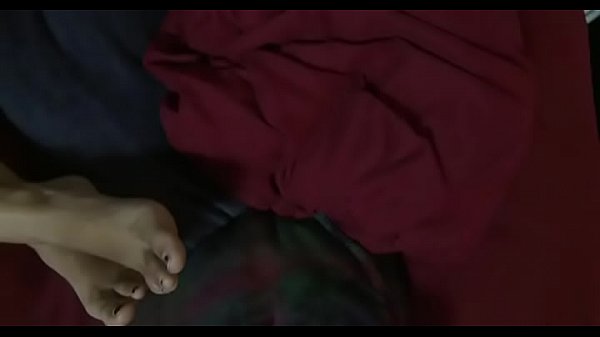Nonton Beauty Foot Licked And Toying thumbnail