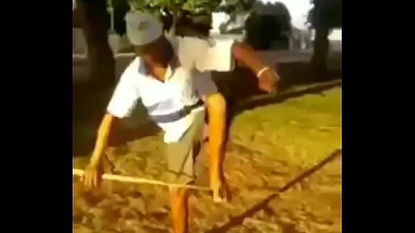 Play MP4 - veio dando moitai piruleta ao contrario