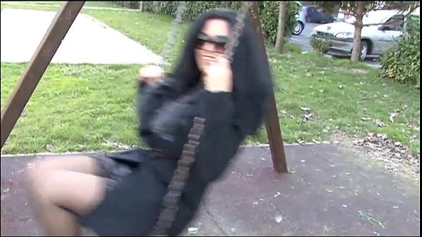 Play MP4 - Brunette blowjob me in pov