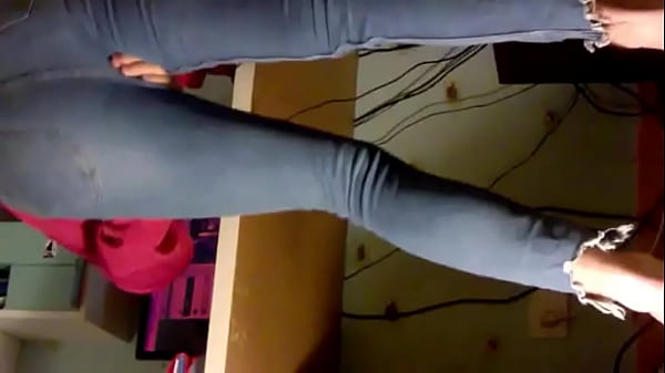 Nonton Teen Hot Wetting Beatiful Jeans thumbnail