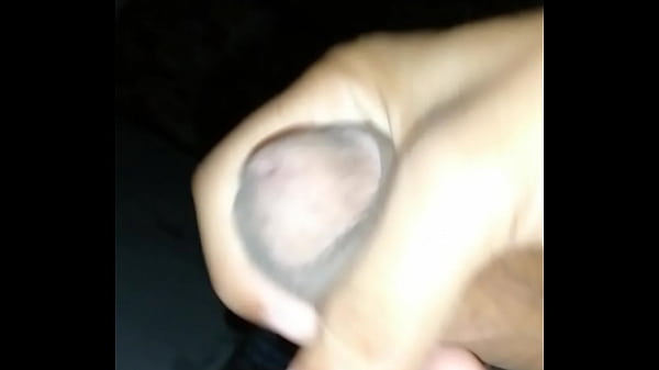 Pens&eacute; grande y negro 