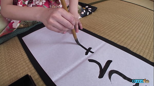 Play MP4 - This Japanese hottie takes the shortcut from a traditional girl to a squirting fuck doll