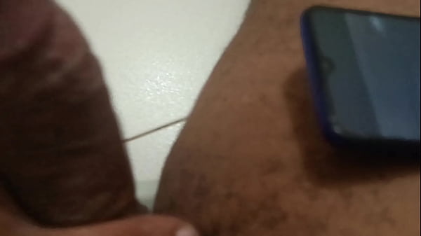 Punheta pensando nelas 