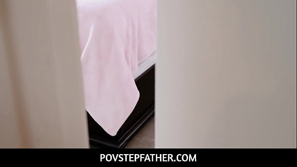Hot and sexy petite blonde Stepdaughter Madison Summers Fucks stepdad 