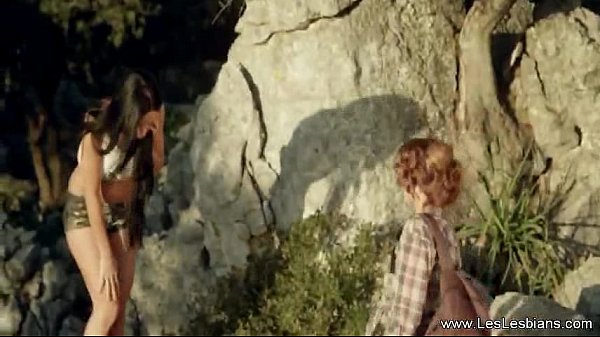 Play MP4 - Loving The Lesbians In 4K