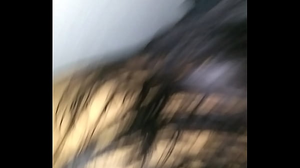 Fudendo gostoso na escada 