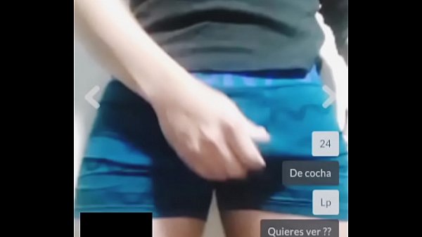Boliviano gay abre su culo 