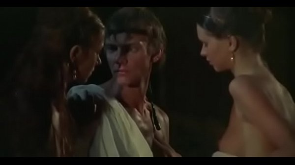 Caligula 1979 Flim_Lesbian_Super Scen