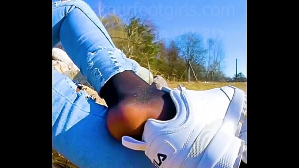Shoeplay Dipping Girl slipsout of_her sweaty stinky Nylonssneakers Feet footfetish clip video foot toe