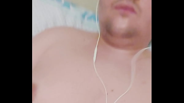 Play MP4 - Small chubby cock jerking off in video-call