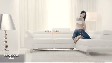 Nonton Russian Babe Erika Bellucci Passionate Anal Sex With Kinky Lover thumbnail