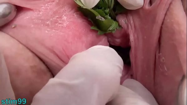 Nettles inPeeholeUrethral Insertion Nettles Fisting Cunt