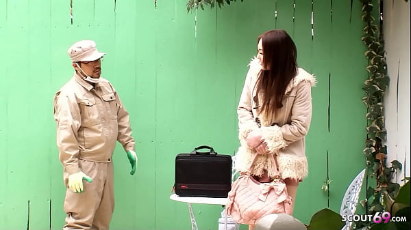 Petite Japanese Girl Seduce To Blow And Swallow thumbnail