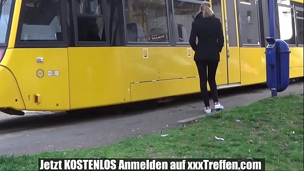 Deutsches teen WichstSpannerin Der_Strassenbahn denschwanz