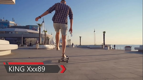 Nonton She Rides His Nuts Wild thumbnail