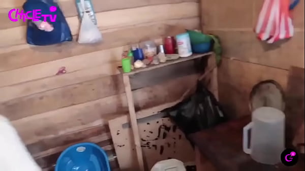 Nonton Nos Ense&ntilde;a Su Humilde Espacio Donde Le Toc&oacute; Migrar thumbnail