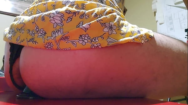 Quiero verga en my culo