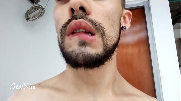 Fetiche De Labios Grandes thumbnail