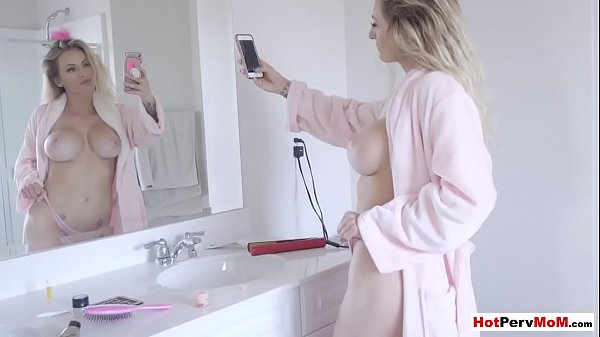 Play MP4 - Tricky stepson sexting with his busty MILF stepmother