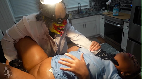 Play MP4 - Mad Scientist Turns Human Booty Into a Experiment
