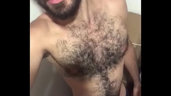 Play MP4 - mamado amigo H&eacute;tero Dotado