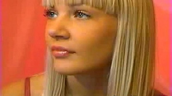 &nbsp;r. - Young Blonde fingers Ass 