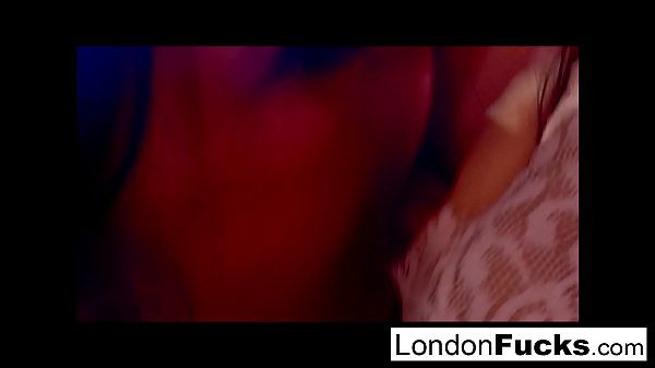 London andCapri Play WithCandy